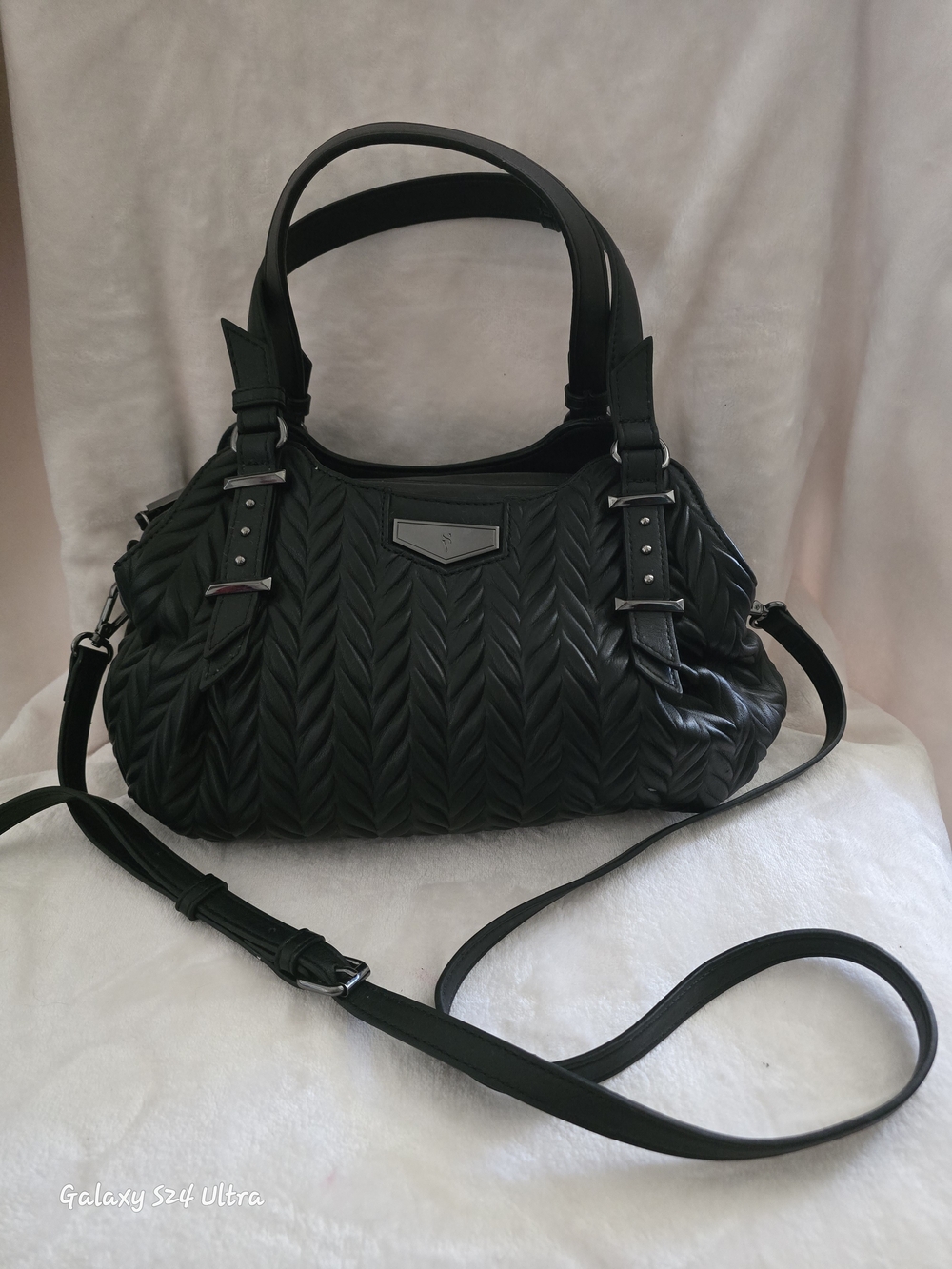 Black Vera Wang Quilted Shoulder Bag with Detachable Strap